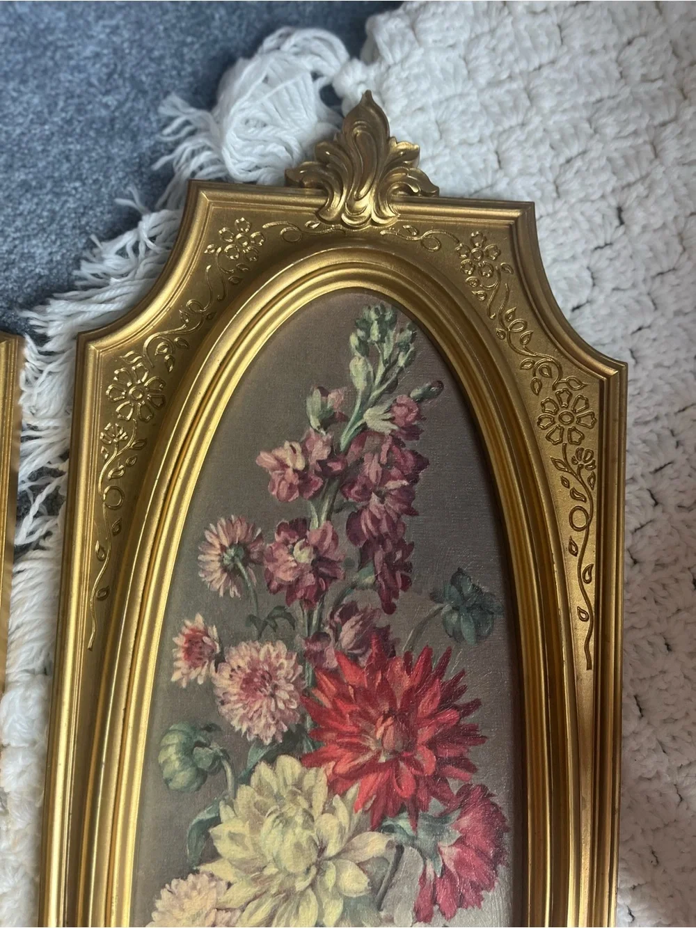 This vintage pair of floral wall art by Cecil Rubino from 1964-Syroco